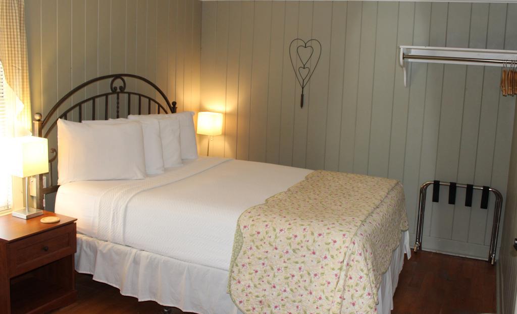 The Vermont Inn Mendon ภายนอก รูปภาพ