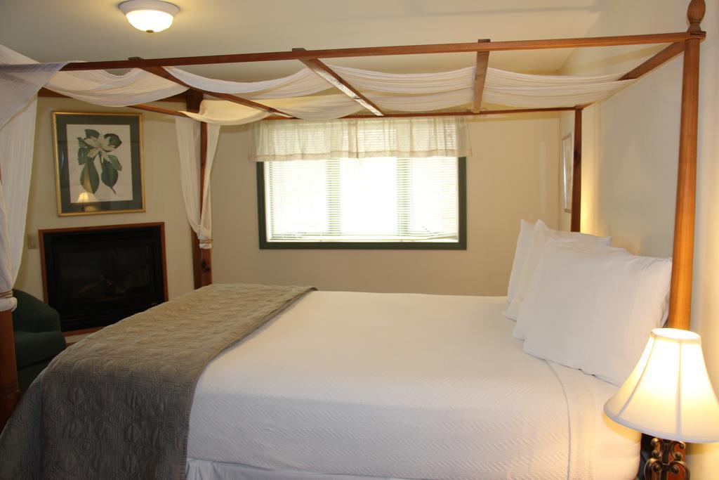 The Vermont Inn Mendon ภายนอก รูปภาพ